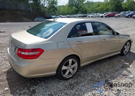 2010 Mercedes-Benz E 350 4Matic z USA, uszkodzony, nr VIN WDDHF8HB4AA148403